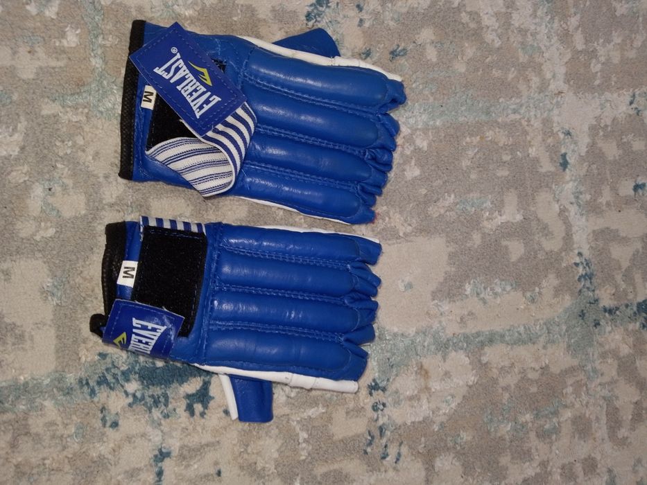 Шингарты М размер кожаные новые