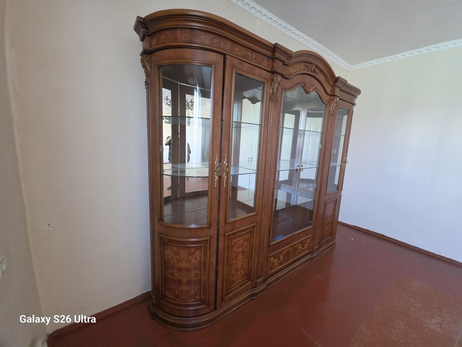 Горка  сервант  китай завод