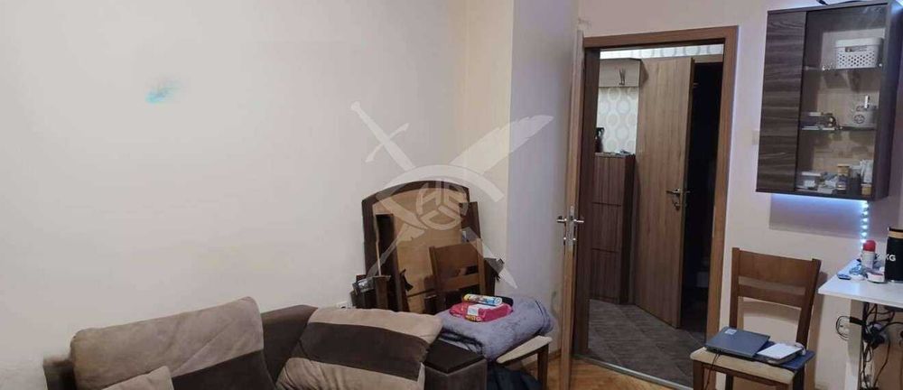 Тристаен апартамент - район Въстанически - 11505241