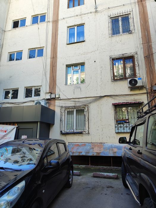 Продам квартиру 1в2 1 этаж сквозная