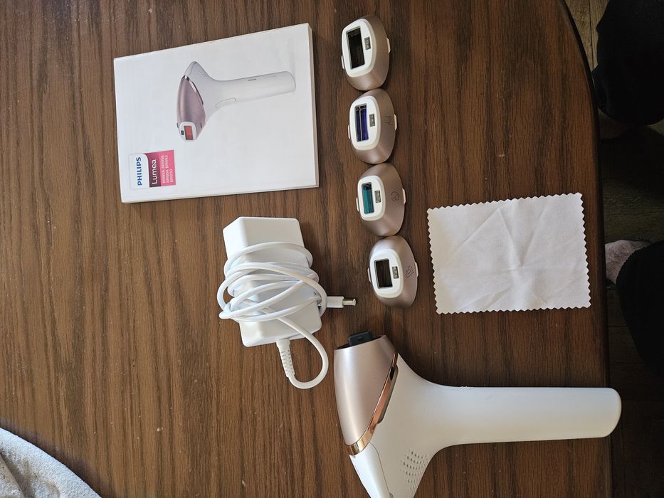 Фотоепилатор Philips Lumena Prestige IPL