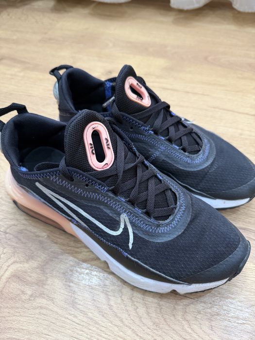 Nike маратонки