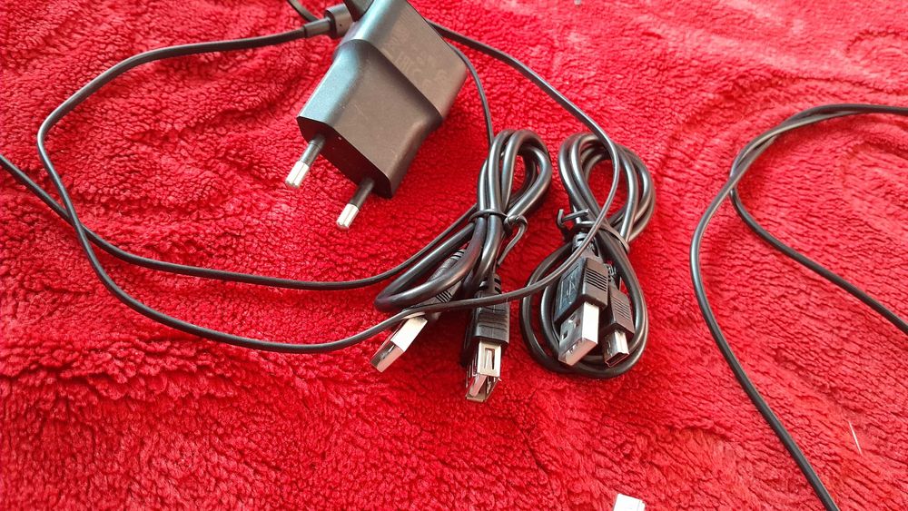 vand set cabluri conectivitate pc, laptop, telefoane, placi de retea