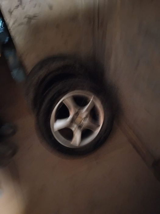 Шины с дисками в хорошем состоянии