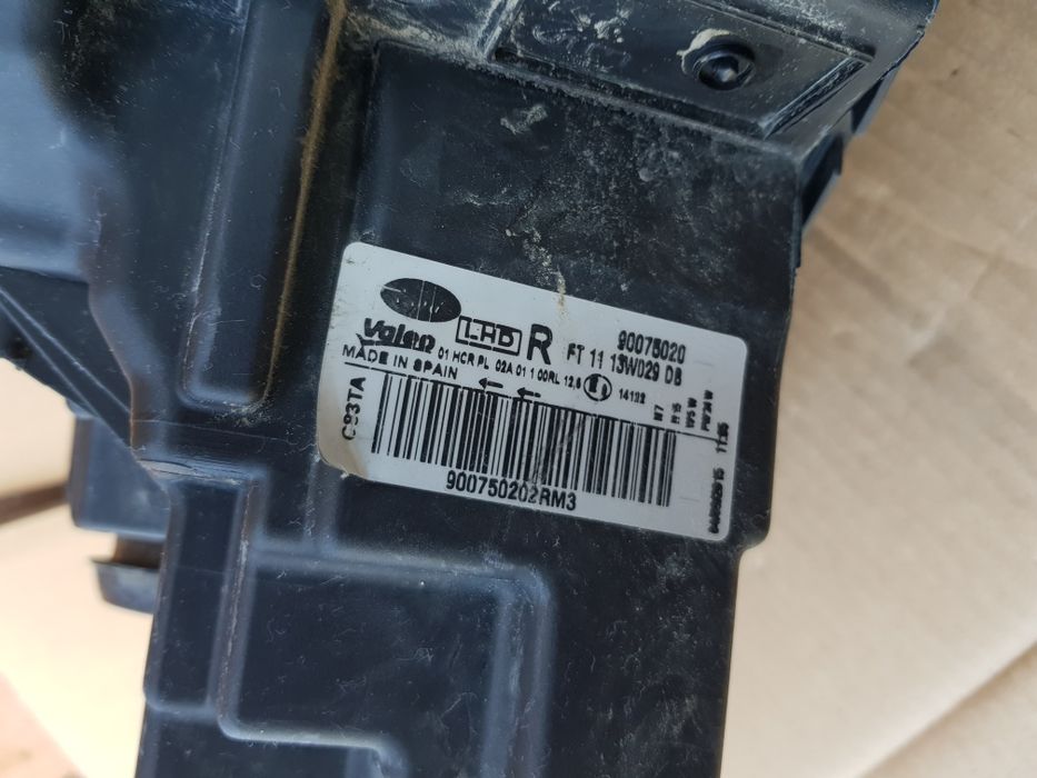 Far Ford Transit Connect dreapta dupa 2014 Cod: FT11-13W029DB