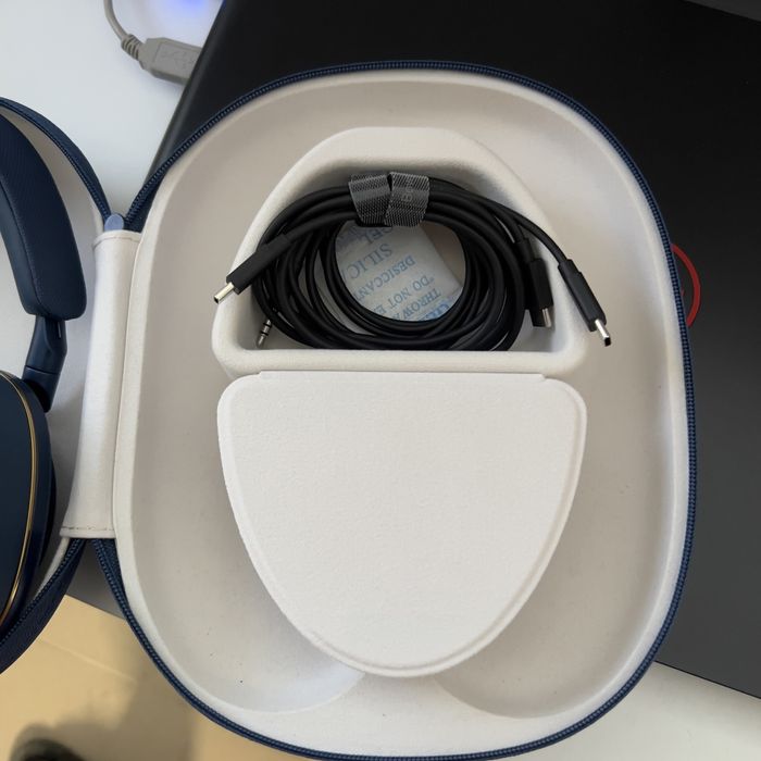 Слущалки Bowers&Wilkins