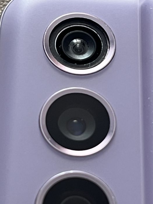 Продам Самсунг s 21 fe