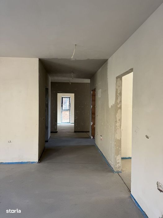 Apartament 4 camere, 127 mp, 4 balcoane, str. Campului, semifinisat