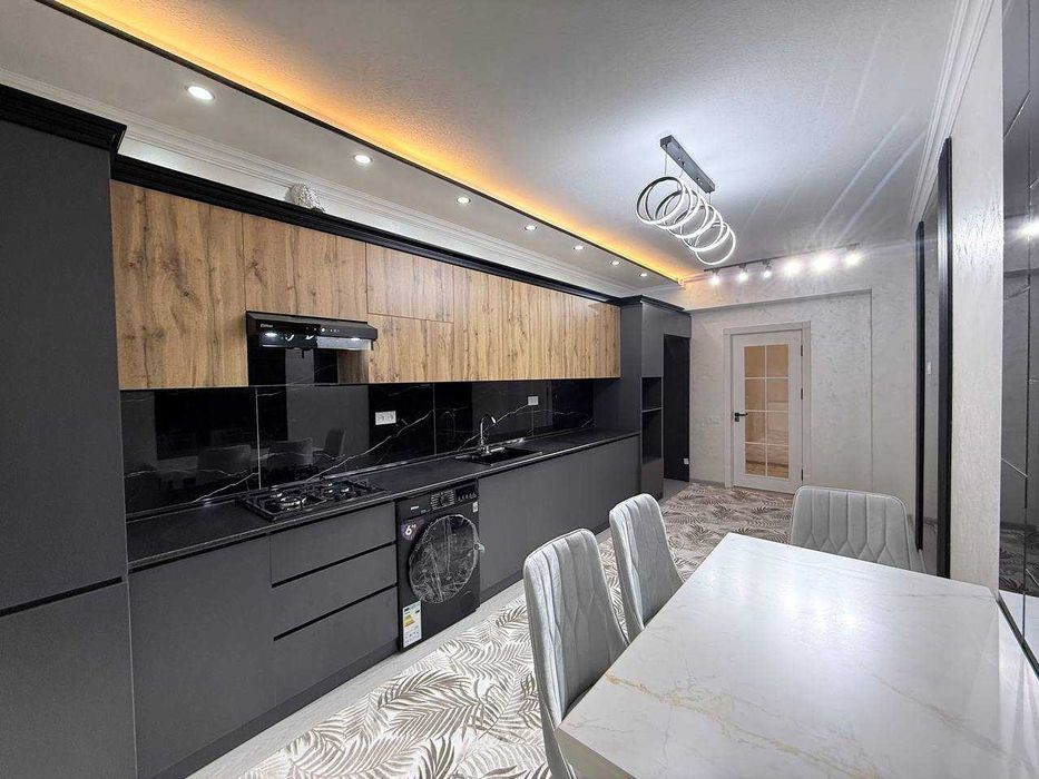 Срочно! Продаётся 4х комнатная квартира на Вокзале!!!