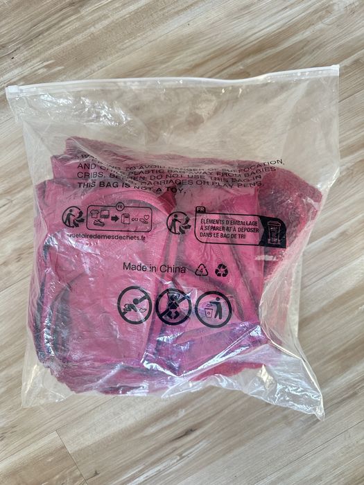 Продам фитнес костюм новый