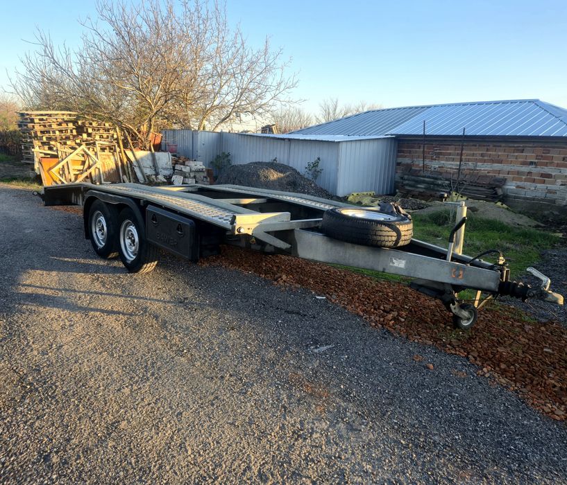 Платформа Ремърке 2700