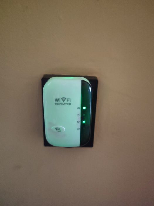 Усилвател за безжична мрежа.