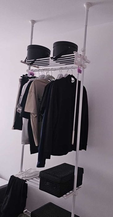 Suport, cuier, dressing, haine, etajera, raft