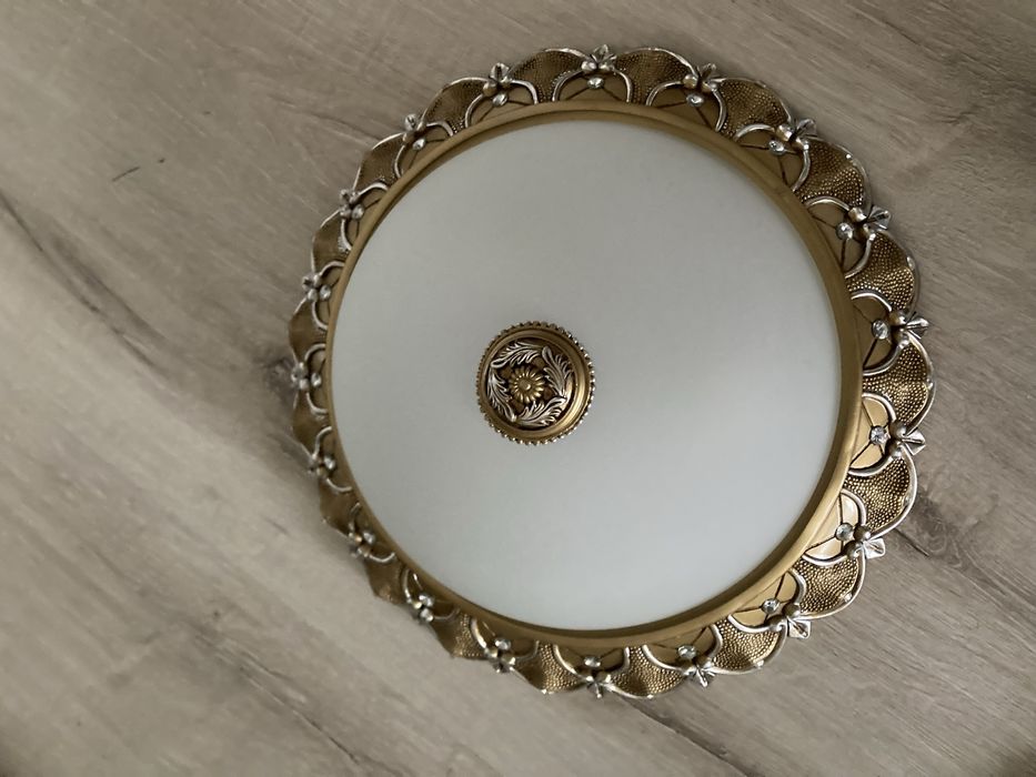 Потолочный люстра