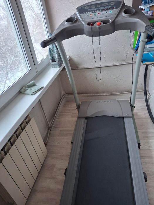 Продам беговую дорожку