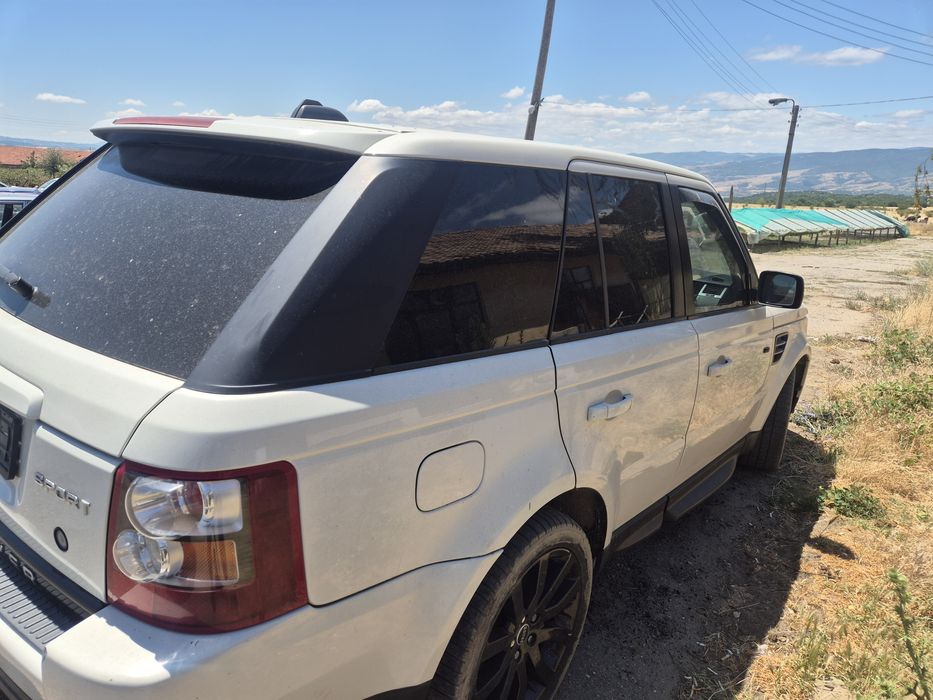 Продавам на части