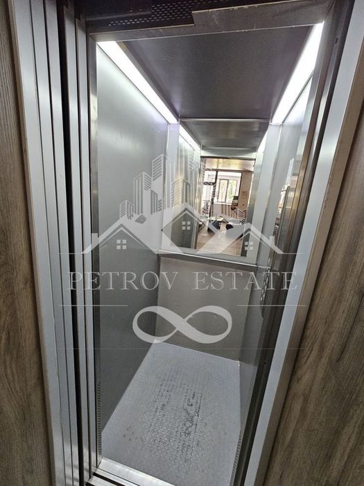 Продава се Тристаен апартамент в Велинград - 122 кв.м за 902 €/кв.м - Снимка #8