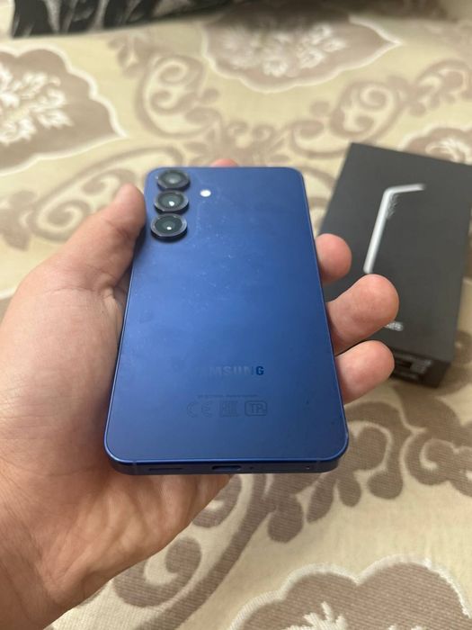 Samsung s25 в хорошем состоянии