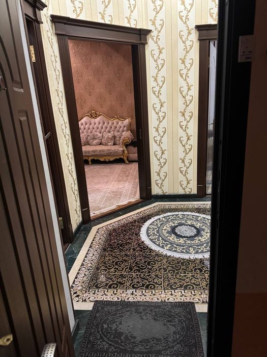 Kvartira sotiladi shayxonyoxur rayon 2/6/6/  60m²