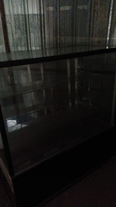 Кондитерская витрина