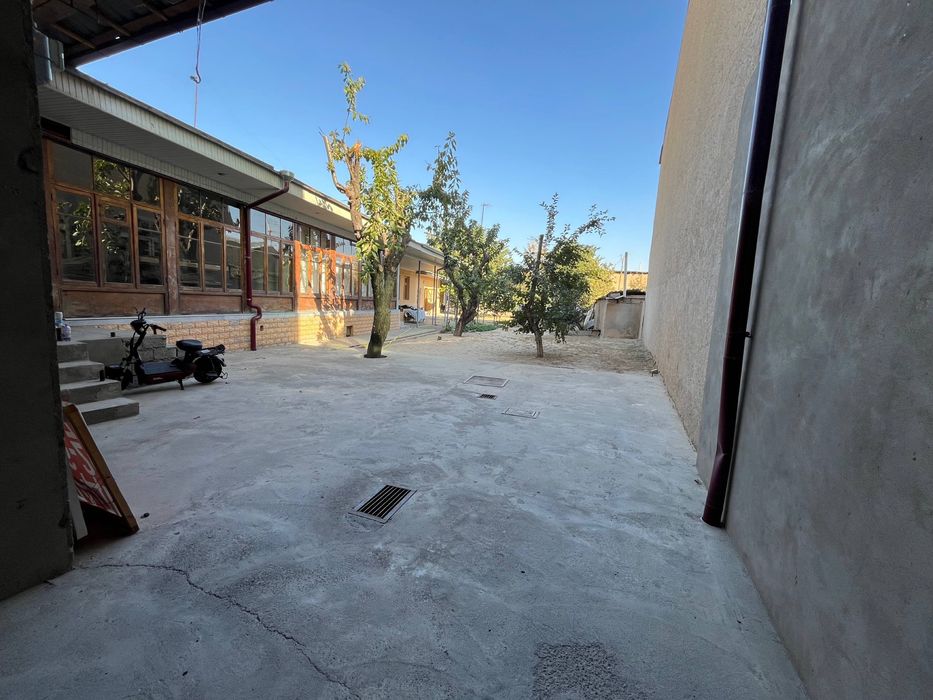 Sotiladi 12 sotik yer toshkent tumani uch qaxramon postdan 2 km