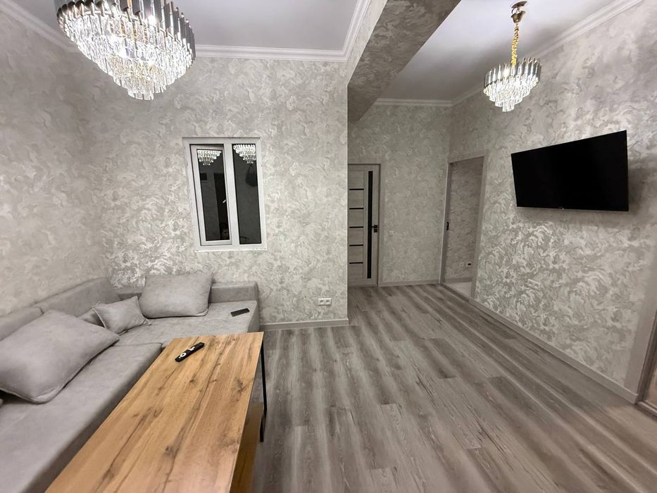 Продаю свою квартиру сергели сугдиона новостройка