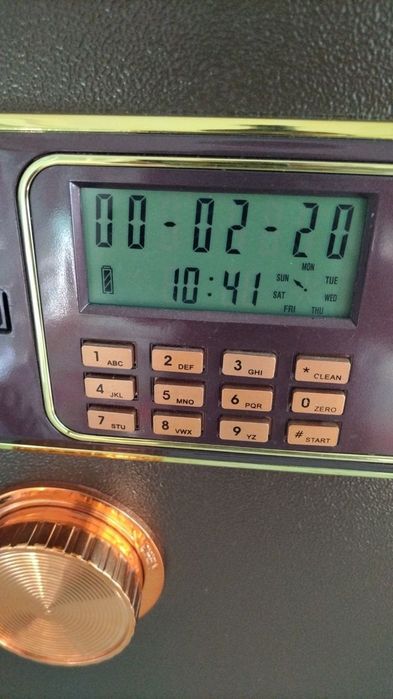 Сейф янги  хитойники .