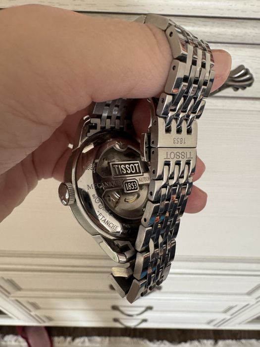 часы (Tissot) оригинал