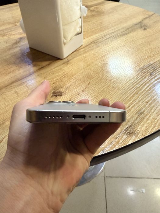 iphone 15 Pro в хорошем состояни срочно продам!!!