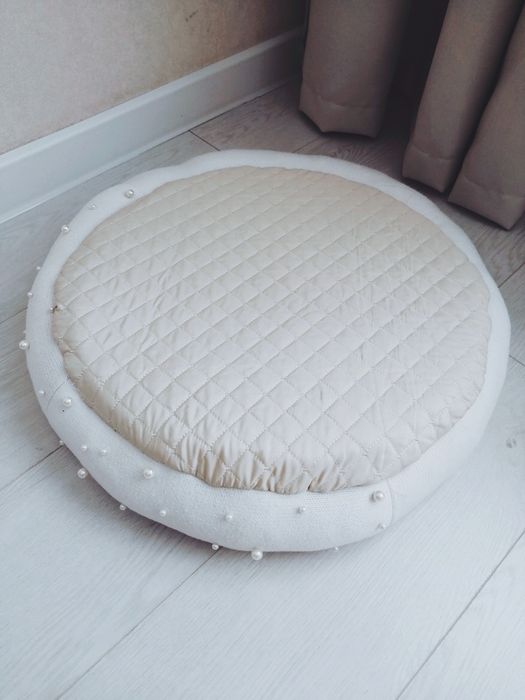 Лежанка для кошек и собак