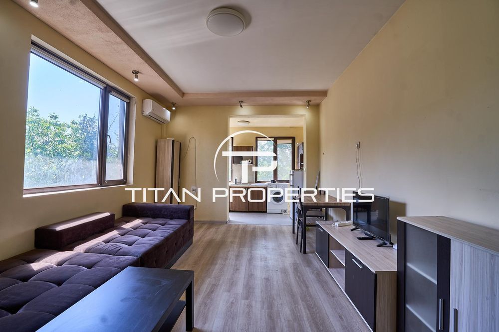 Тристаен апартамент под наем в Център