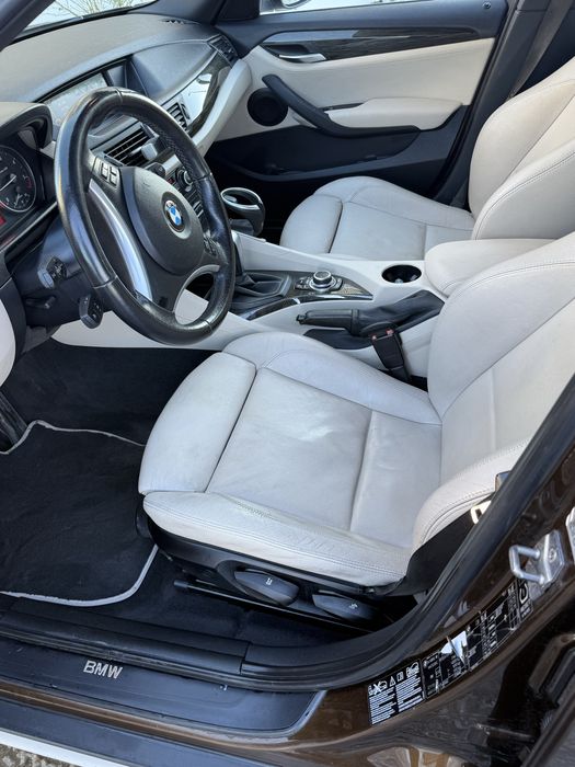 BMW X1  Automatic Xenon Navi Piele Incalzire scaune Cuplă