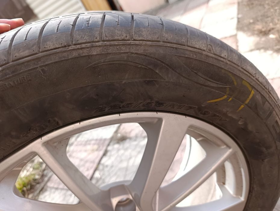 Продам диски с шинами