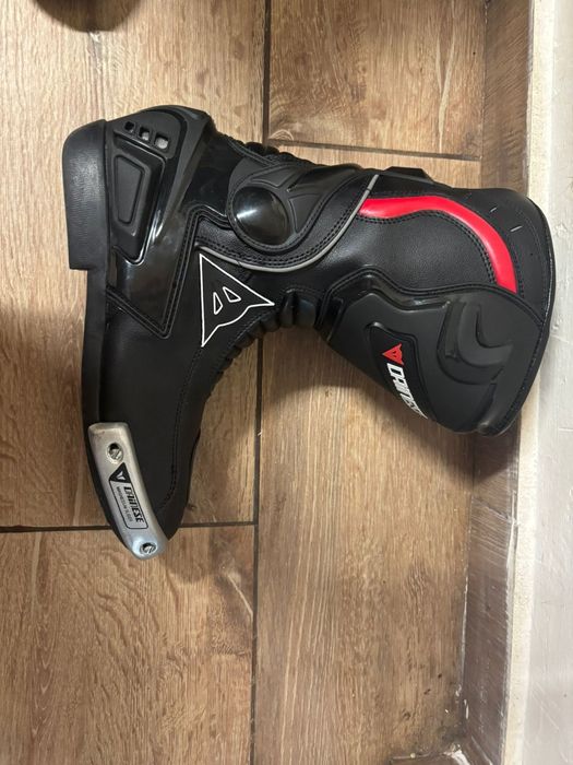 Vând cizme moto Dainese