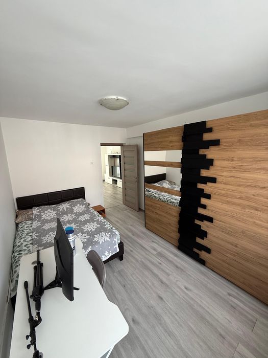 Închiriez apartament 2 camere in Brasov