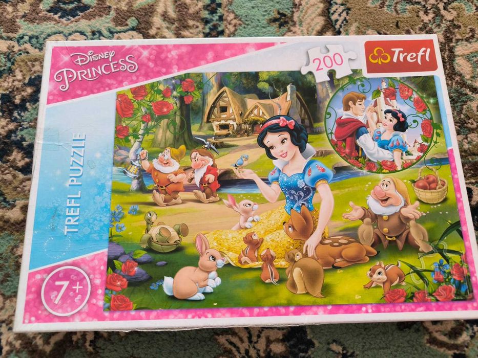Vand Puzzle 100 - 500 piese in stare foarte buna. Predare Cluj-Napoca.