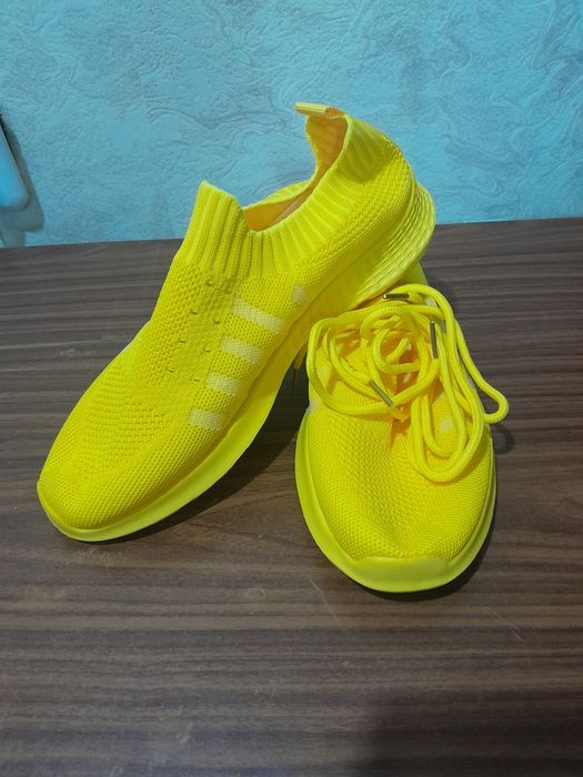 Продам женскую обувь