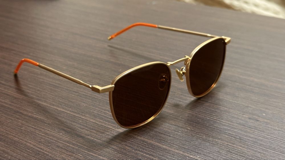 Летние солцезащитные очки