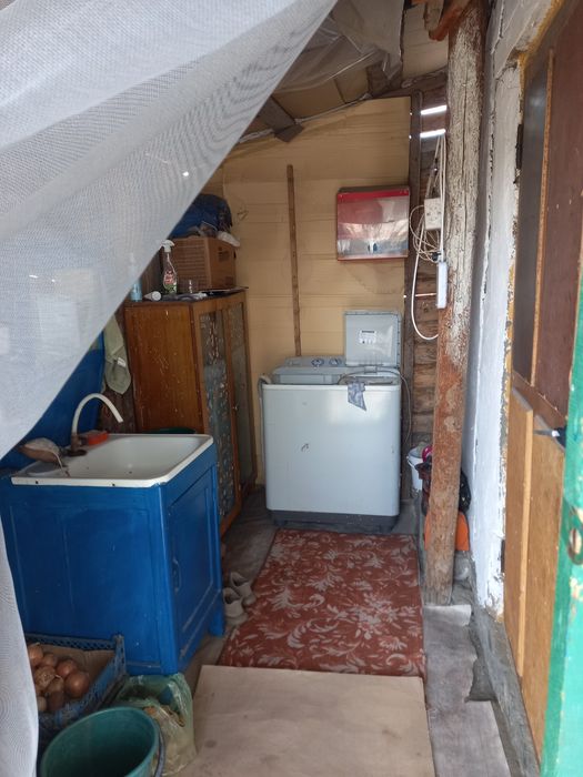 Продаётся 2 комнатный дача Восточный правый