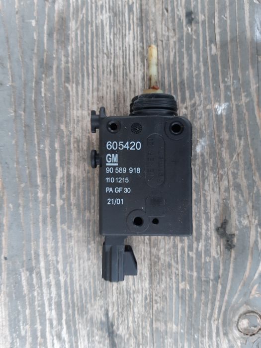 Motoras Actuator Usa Capac Rezervor Opel zafira A/Opel Astra G 9058991