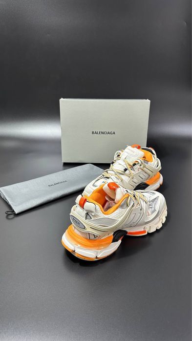 Balenciaga Track Premium full box Unisex