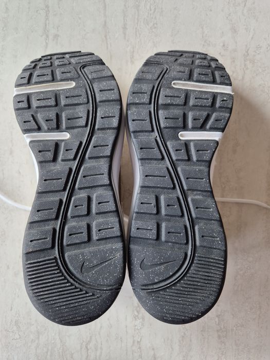 Дамски маратонки Nike air max ap