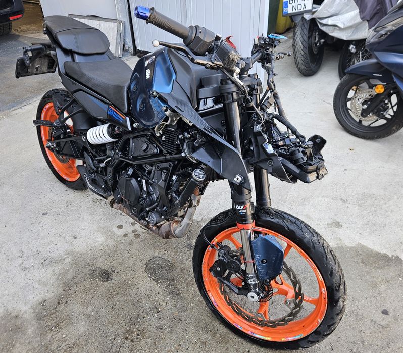 KTM Duke 125 avariat