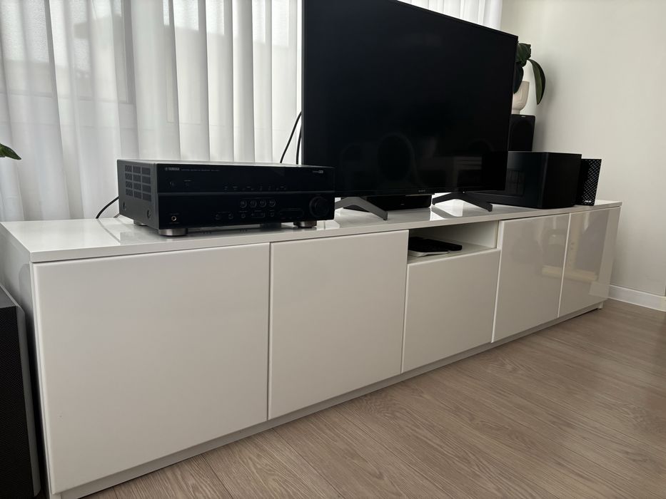 Голям Tv шкаф от мдф бял лак
