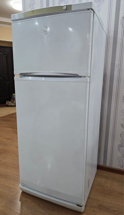 Продам холодильник б/у