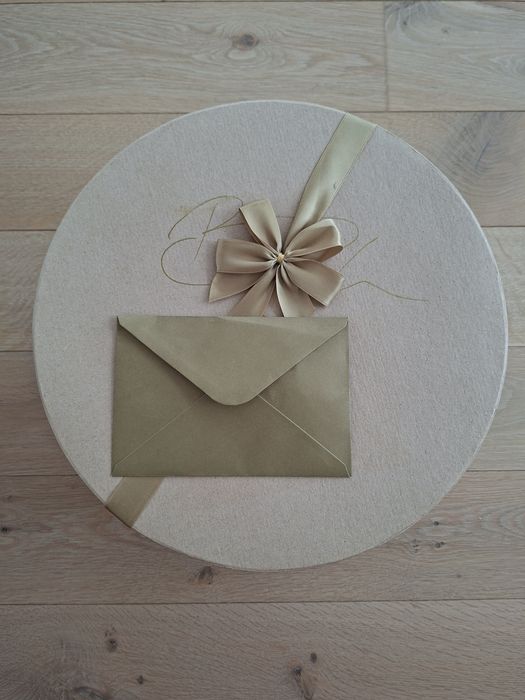 Ръчно изработен венец с LED светлини