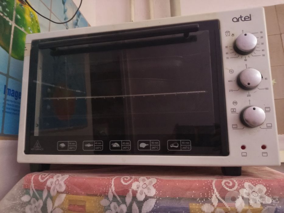 Продам печку artel