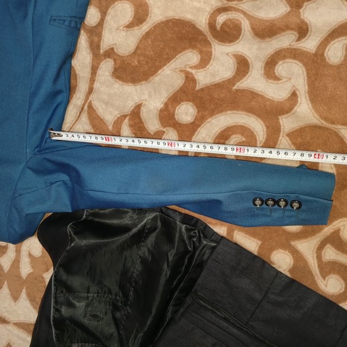 Продам костюм 44 тройка бу