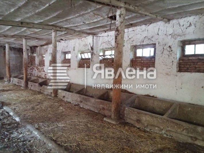 Продава се Склад в с. Стройно, Област Ямбол - 600 кв.м за 34 €/кв.м - Снимка #5