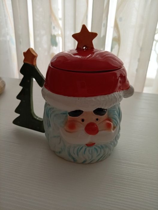 Продам декоративные чайник и сахарница
